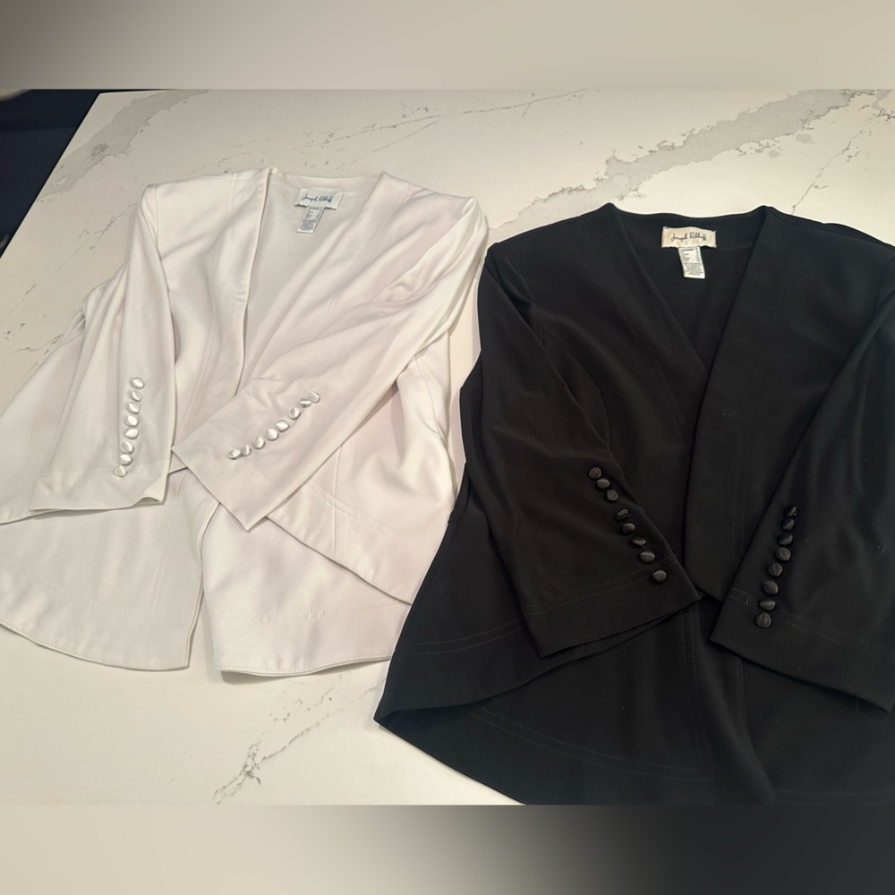 Set of 2 Joseph Ribkoff blazers size 14, great details.  Super stylish